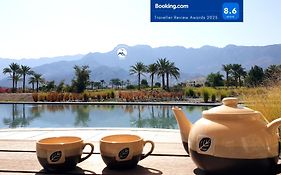 Jebel Sifah Golf Lake Apartments